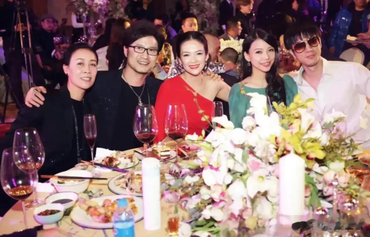 章子怡深夜买醉，谈爱情的脆弱和纠缠，疑似放不下汪峰