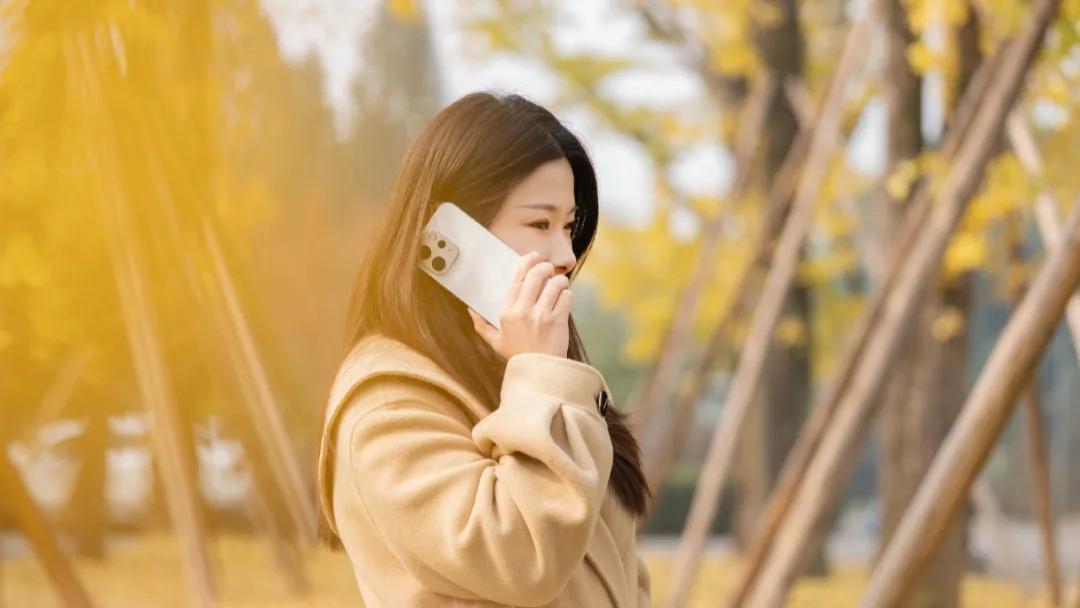 vivo S50告白：輕盈流光，一眼心動