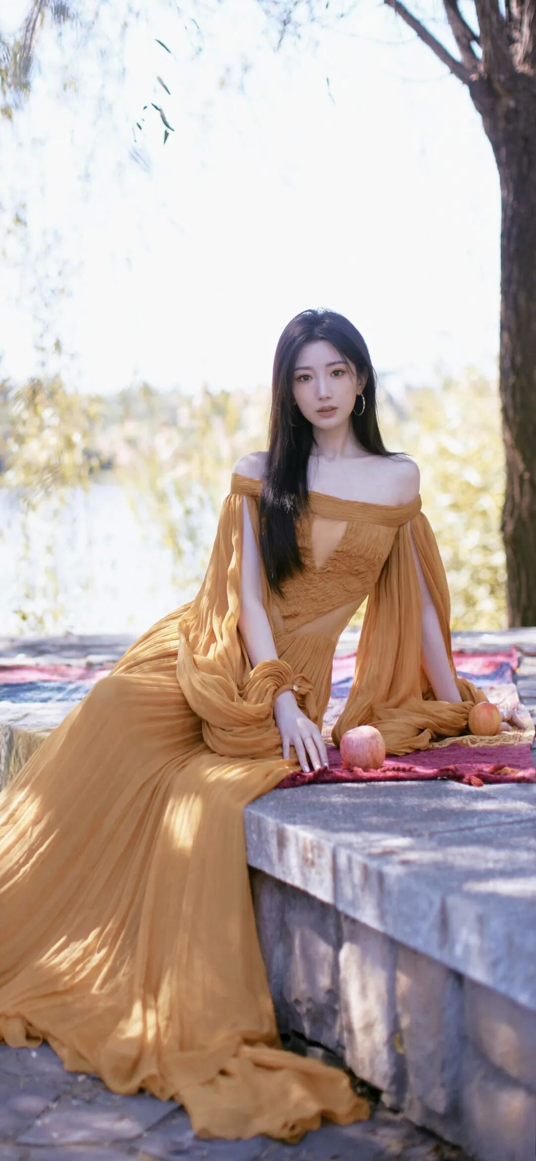 毛晓彤的优雅魅力