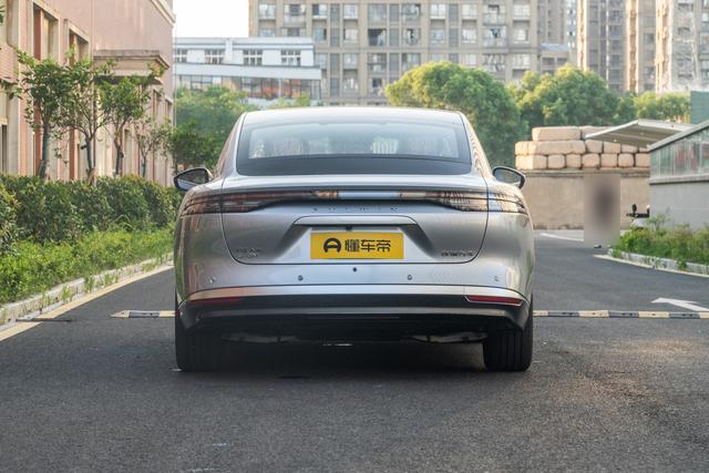 260km纯电续航+3米轴距卖14.99万？比亚迪汉车主集体沉默