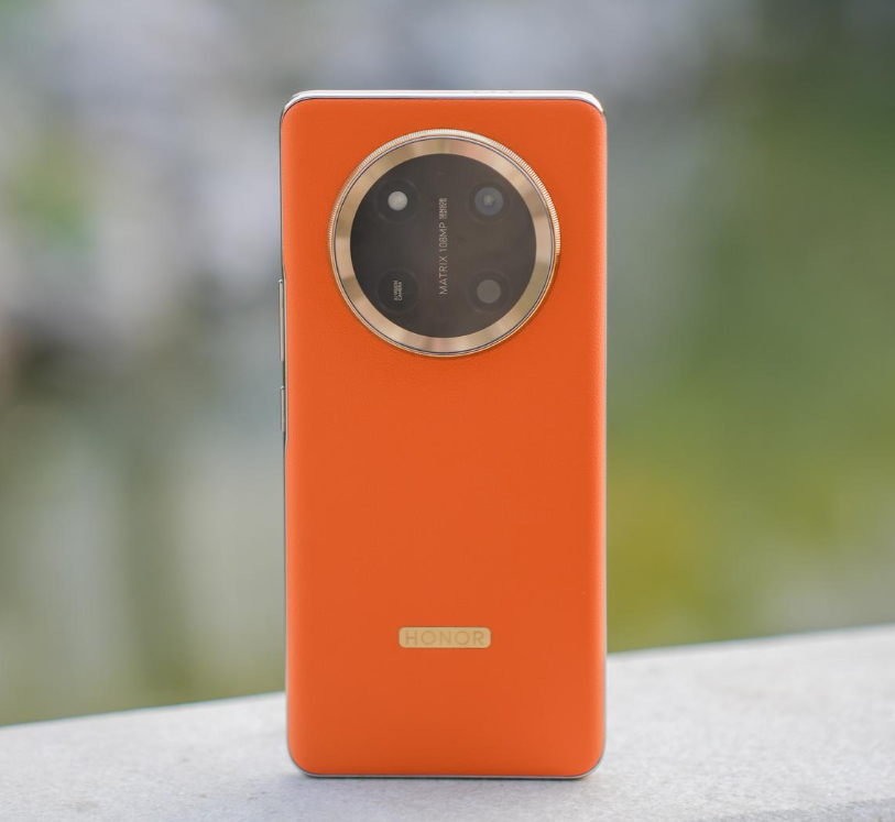 荣耀不甘示弱,512GB+卫星通信+一亿像素+十面抗摔,低至1759元起