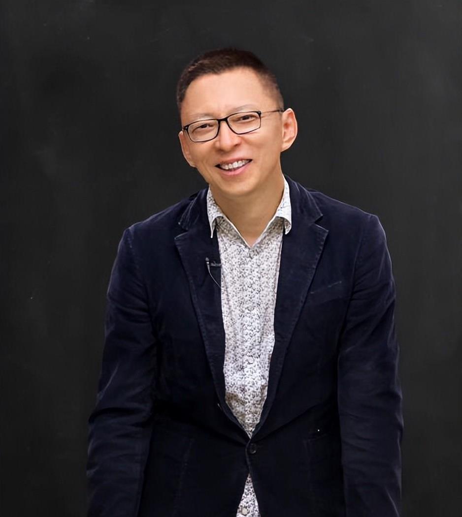 台媒曝出新消息,张朝阳与大S往事被揭露,大S曾表示气愤至想动手