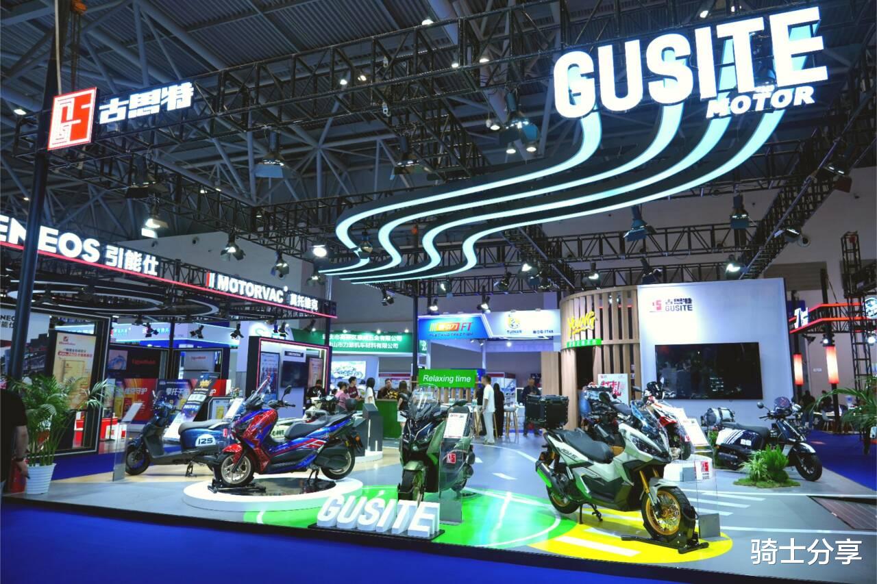 新款踏板抢先看,两款平踏一款ADV,总有你喜欢的!