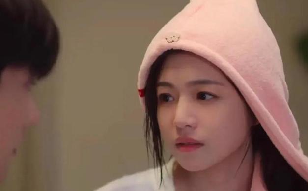 口碑全盘崩塌！霸榜热搜的陈妍希，彻底撕开了陈晓强撑的“体面”