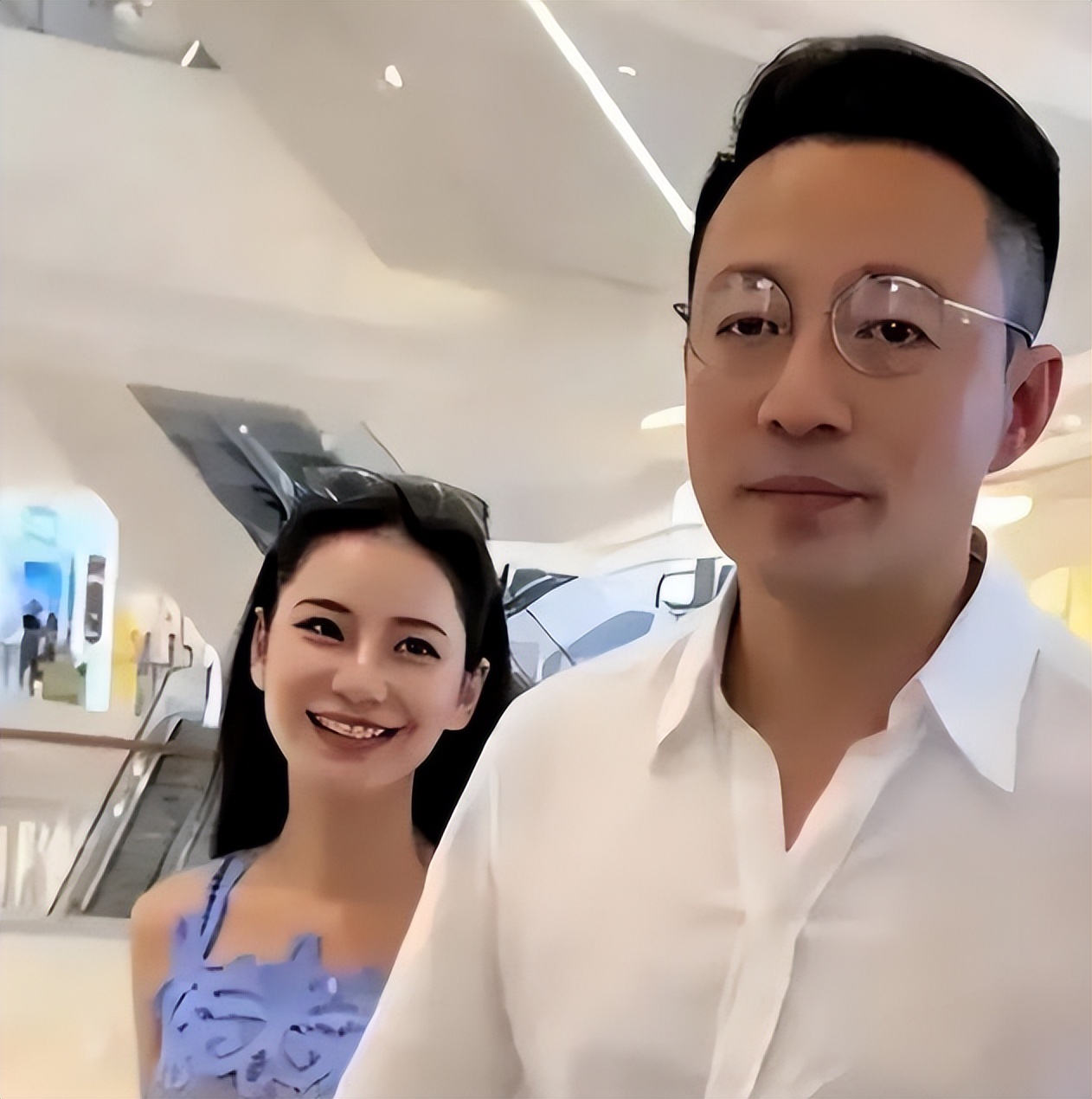 精英人设全崩塌!离婚后恶意报复前妻:马筱梅的豪门婚姻多现实?