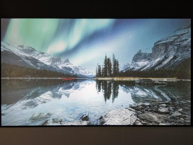 Z世代租房党的快乐密码!哈趣H3评测:年轻人买得起的百元投影仪