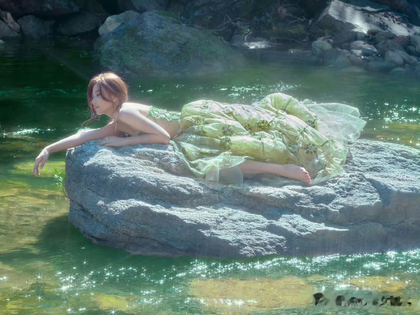 青纱轻盈，好美的内娱姐姐