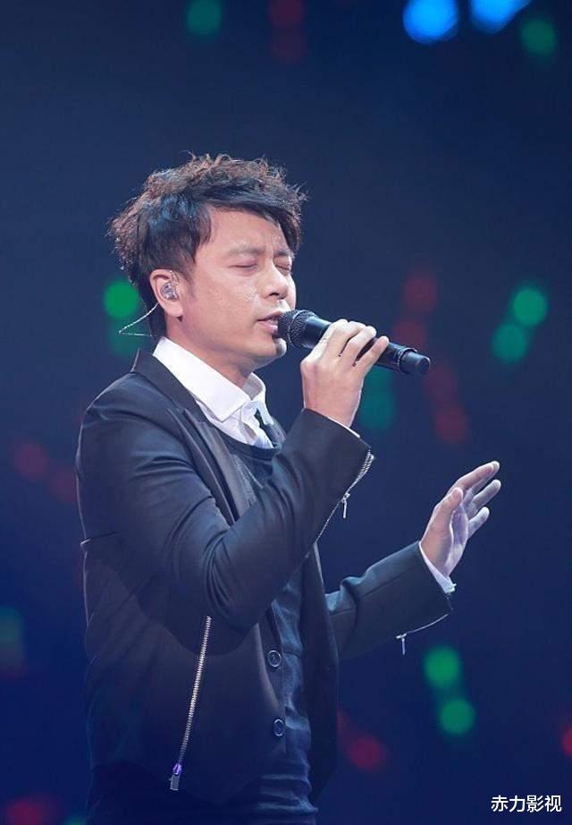 香港唱功最好的十大男歌手：张学友封神，林子祥高音无敌，最后一位太可惜！