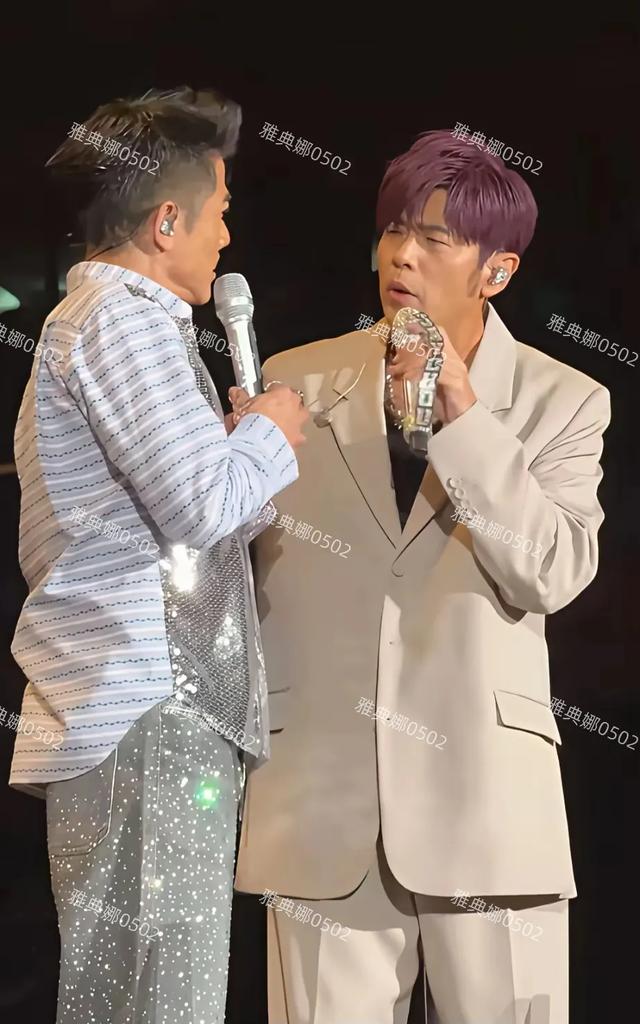 为啥说郭富城矮？他明明跟周杰伦差不多高比周大14岁还是他更年轻