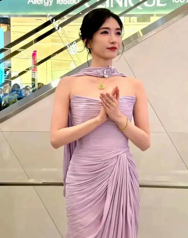 胡歌最大的遗憾就是没娶到她，娶到她估计能被全中国男人羡慕嫉妒