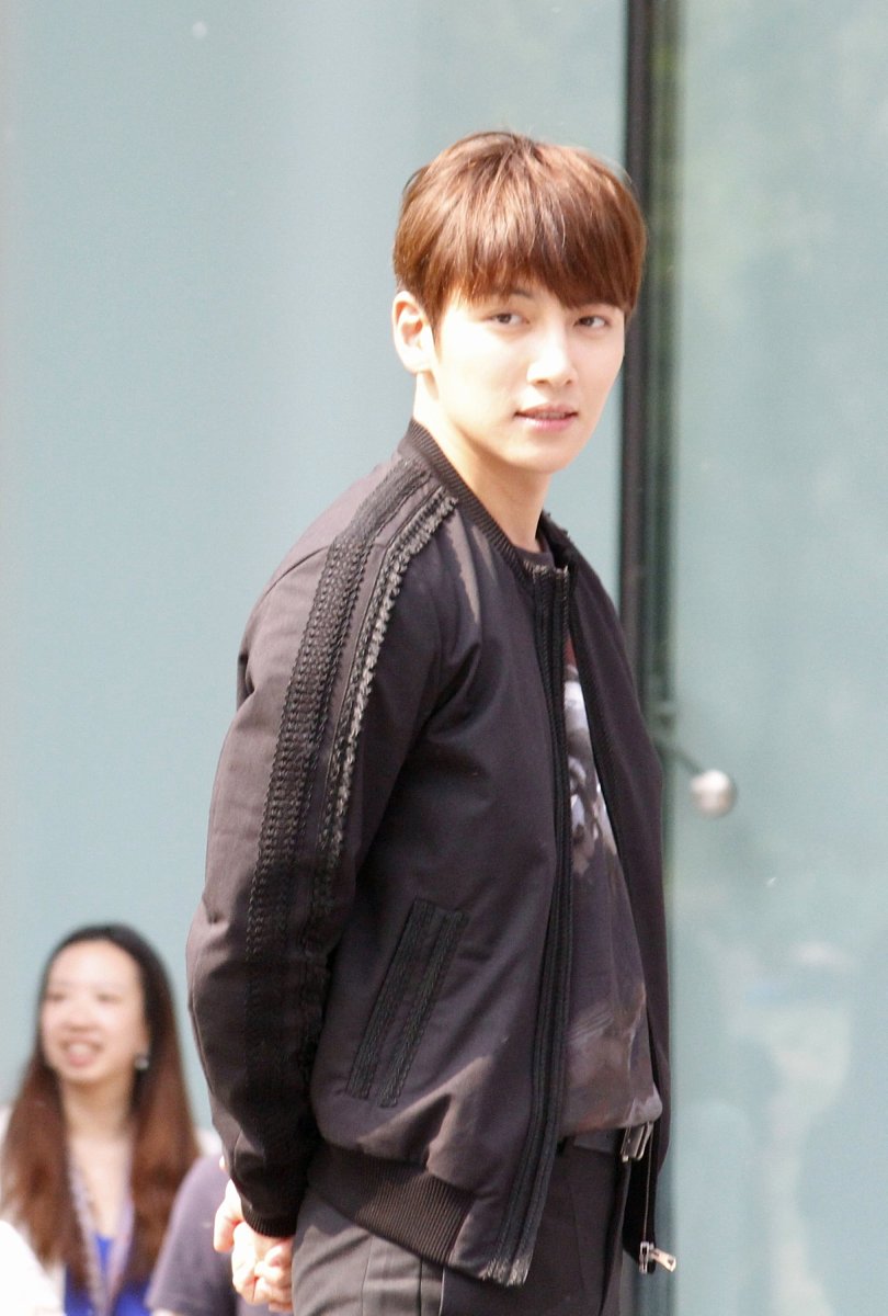 娜扎池昌旭同框生图引爆热搜！中韩神颜对决谁更胜一筹？