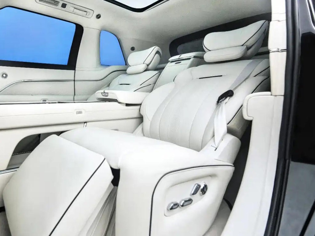 做扫地机器人的造车能成?追觅发布第二款车官图,外观酷似库里南