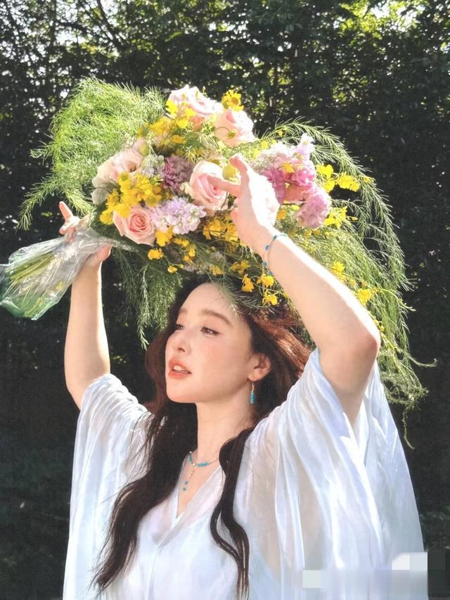 阚清子官宣怀孕后首晒孕照，孕期状态好，涨胎不长肉一点也不胖