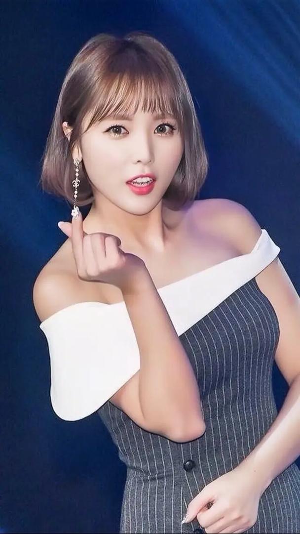 洪真英:风韵尤在洪真英,魅力尤在洪真英!