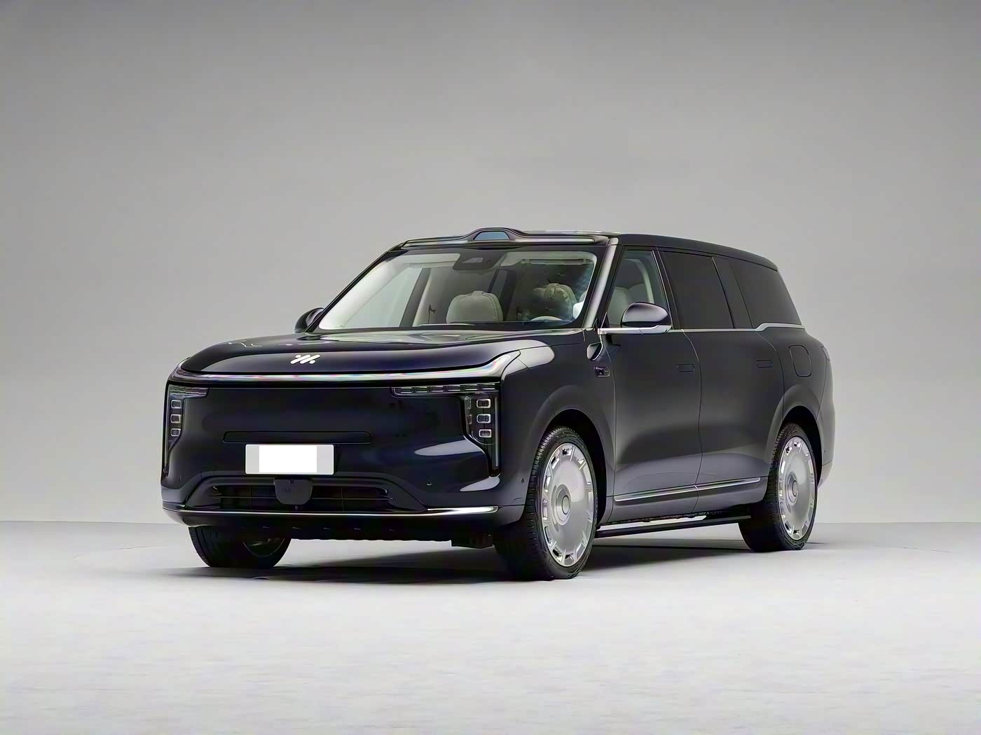 全新增程版大尺寸SUV竞争理想L9，预售不足35万配六座，外观豪华