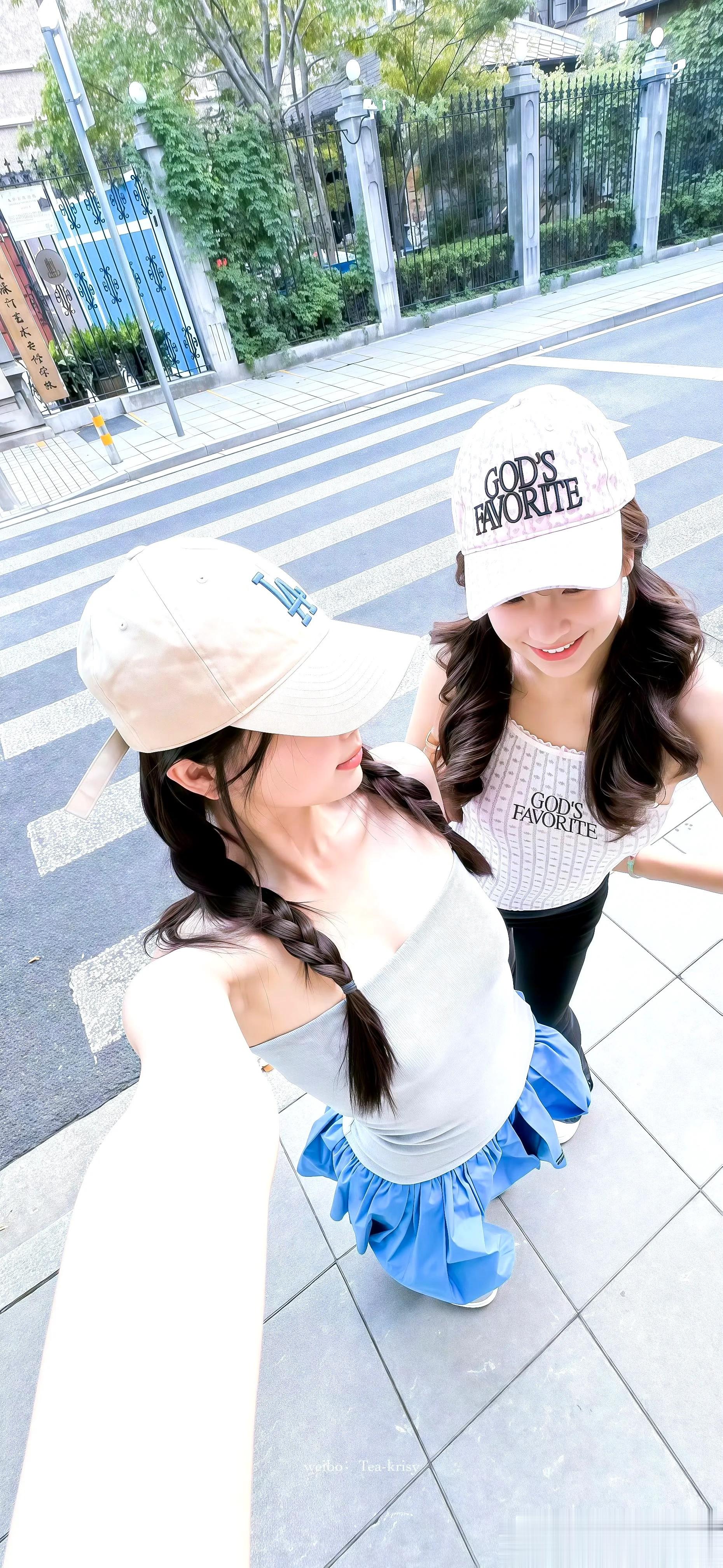 虞书欣双麻花辫抹胸,清甜灵动太舒心