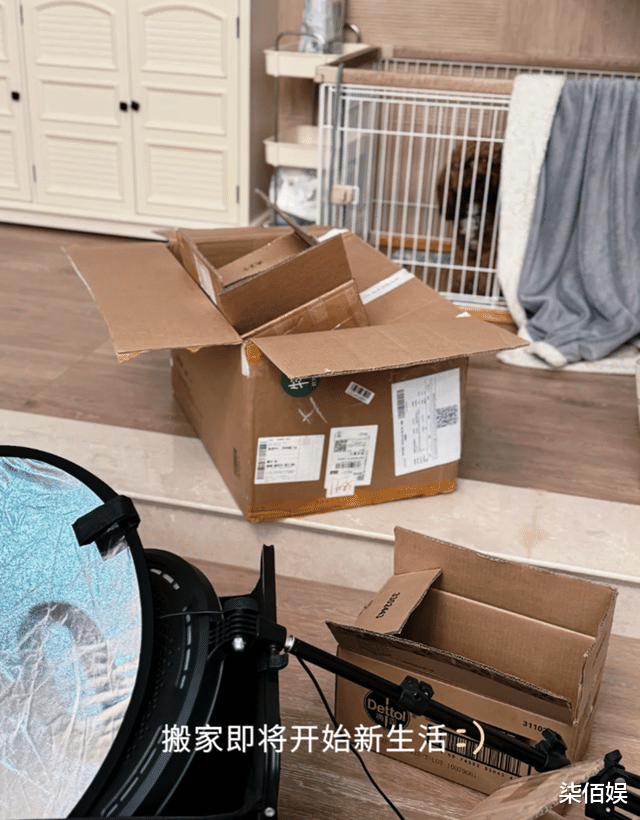 水亦诗产后两个月露面瘦25斤,嫁199大高个老公,女儿长得真好