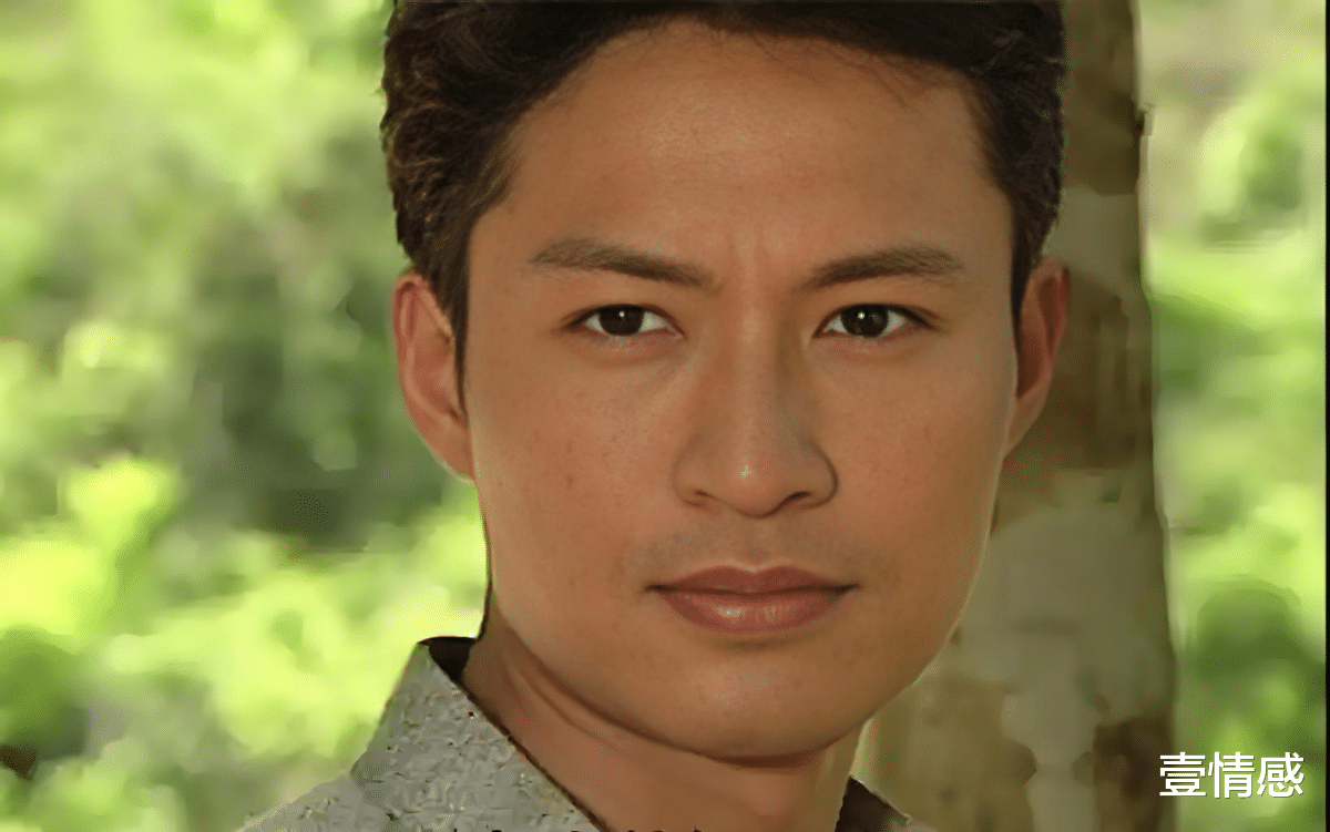 突发!63岁马景涛杭州宋城直播晕倒,后脑着地现场混乱,知情人曝更多细节