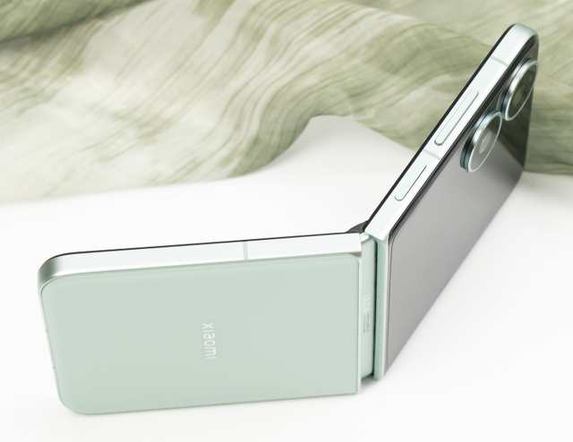 新机盘点:7410mAh高性能新机;8.03英寸超薄新机