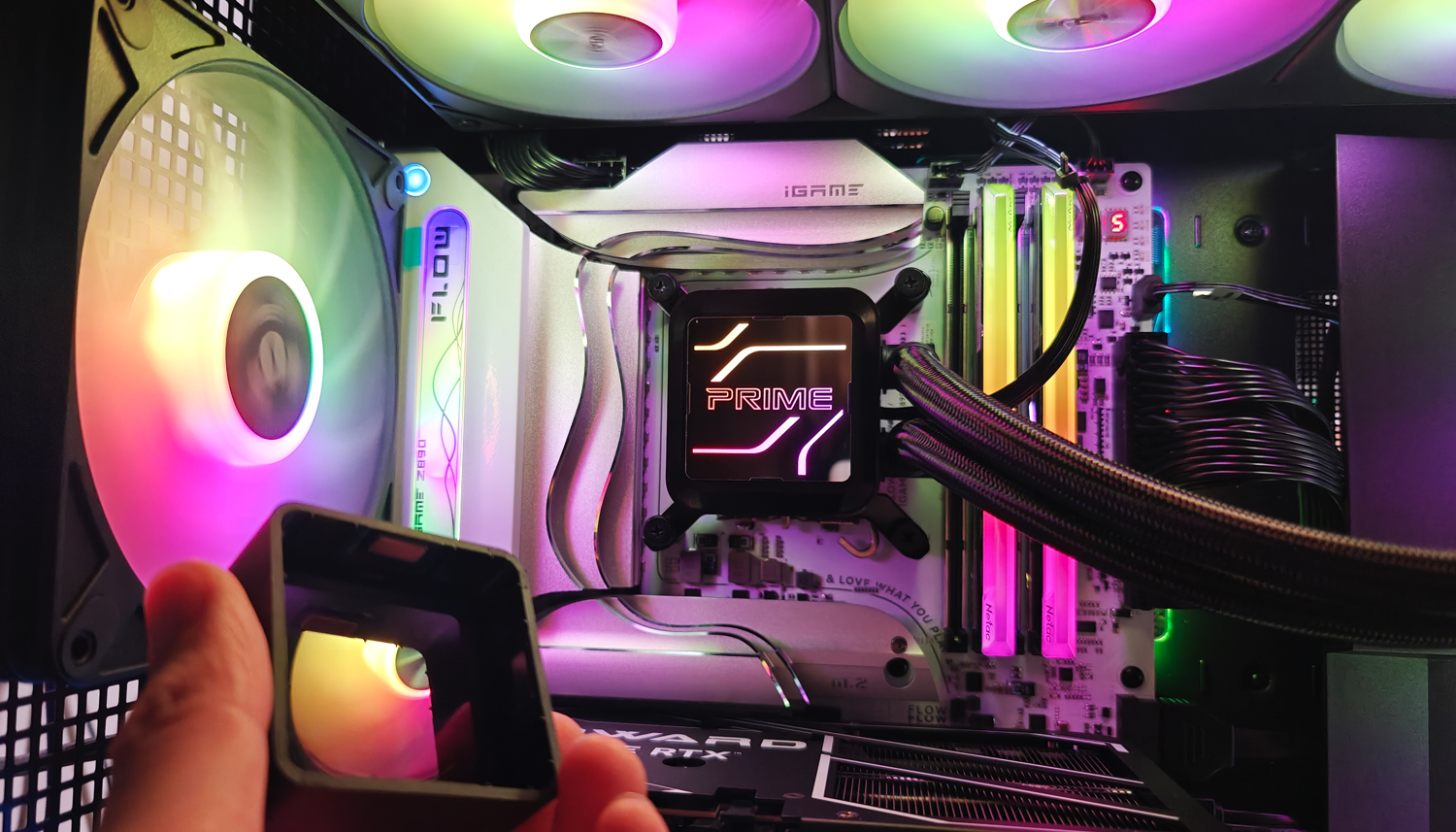 硬核電競風：用華碩TUF機箱打造RTX5060 Ti滿血戰斗堡壘