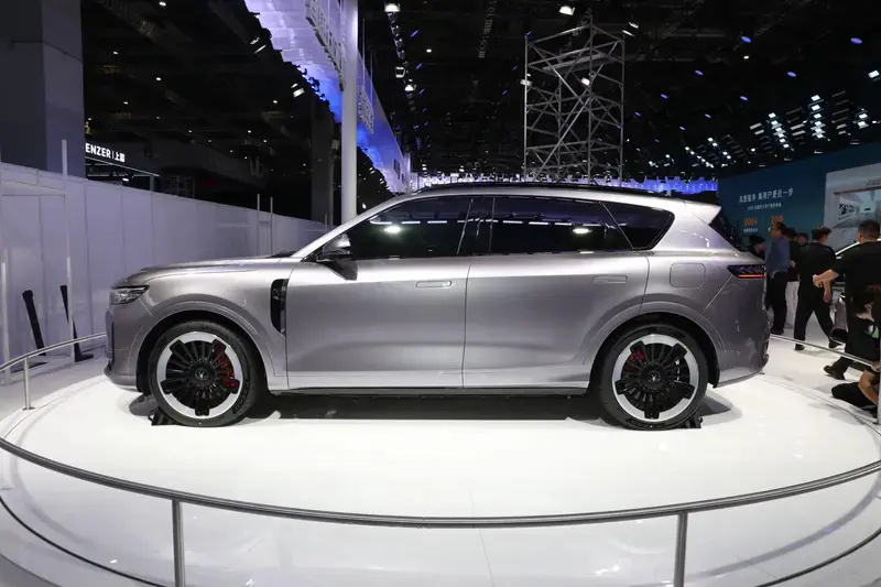 華為東風強強聯手！全球首搭華為ADS 4+鴻蒙座艙5.0，劍指理想L6