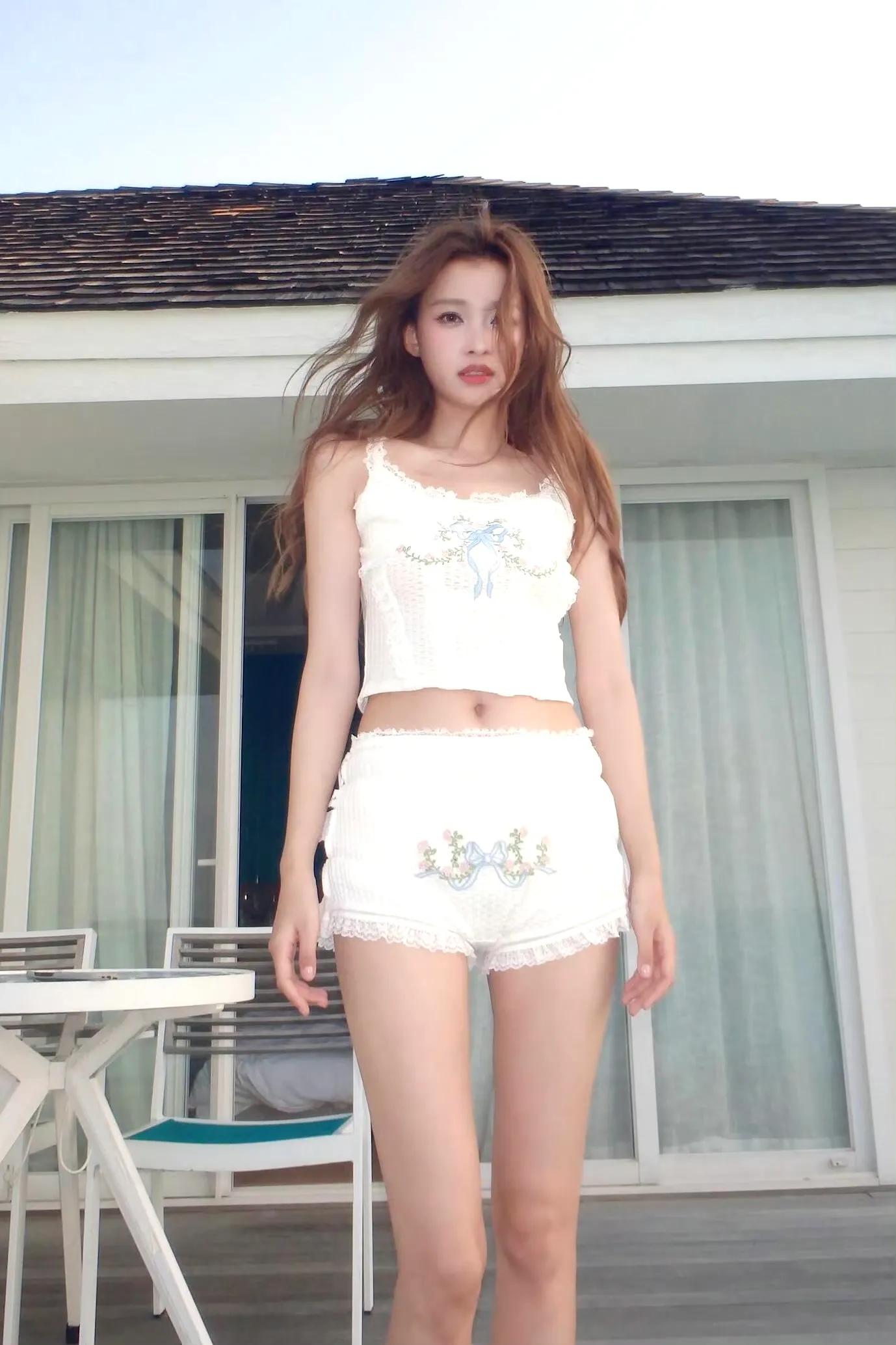 孙怡马尔代夫写真