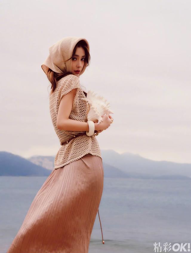 Angelababy《OK》封面大片，给粉丝送上颜值暴击