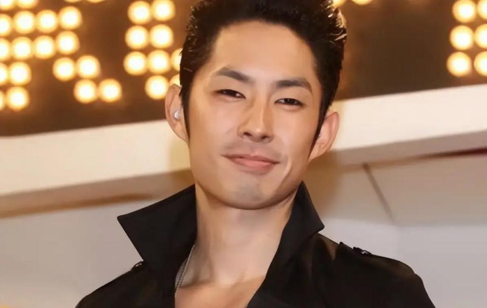 吴建豪没想到，“连滚带爬”飞奔向阿信的他，会因此实现口碑暴涨