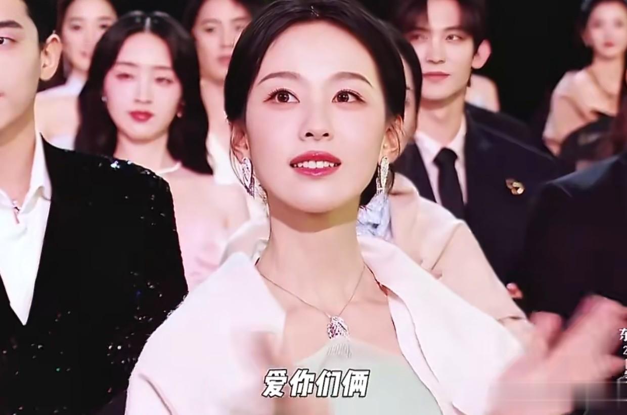 胜负已分！赵露思风波后首次亮相盛典活动，压轴加C宝格丽赢麻了