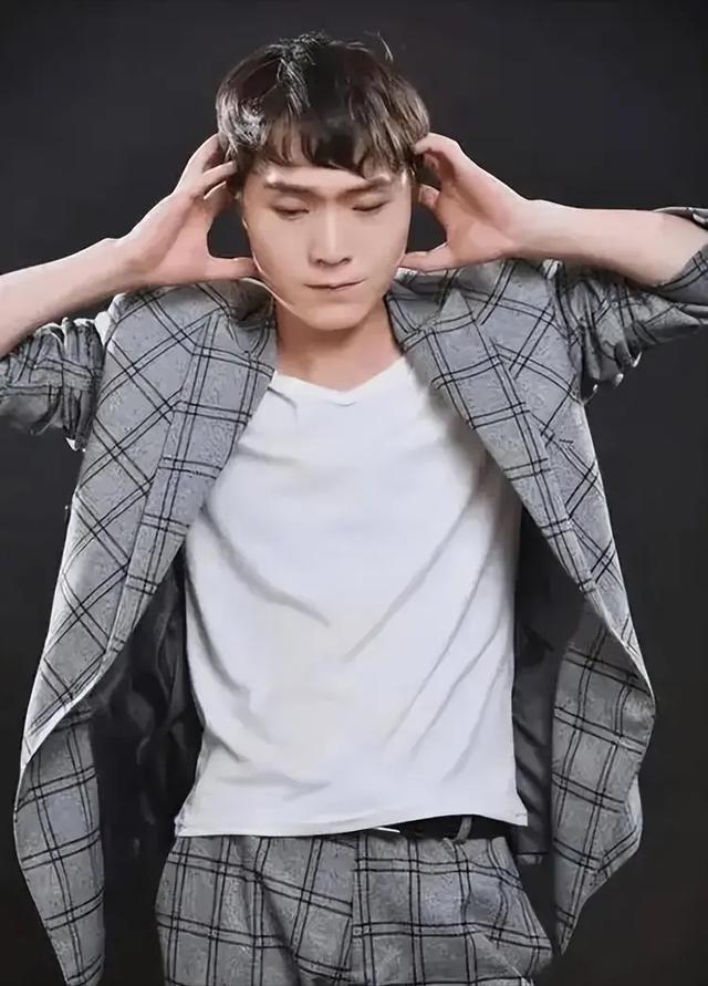 内娱首例!知名影星已被枪决,公司注销,倪大红,李雪健被牵连