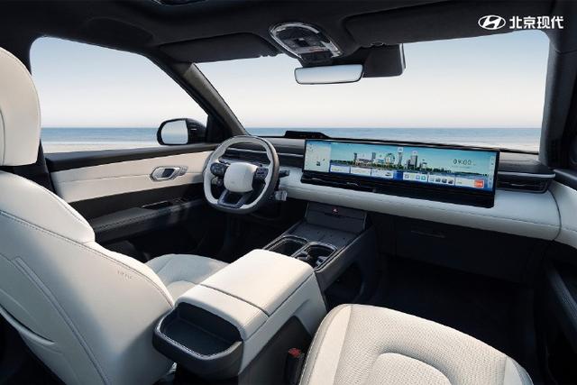 现代ELEXIO内饰曝光，没有物理按键的车是你想要的吗？