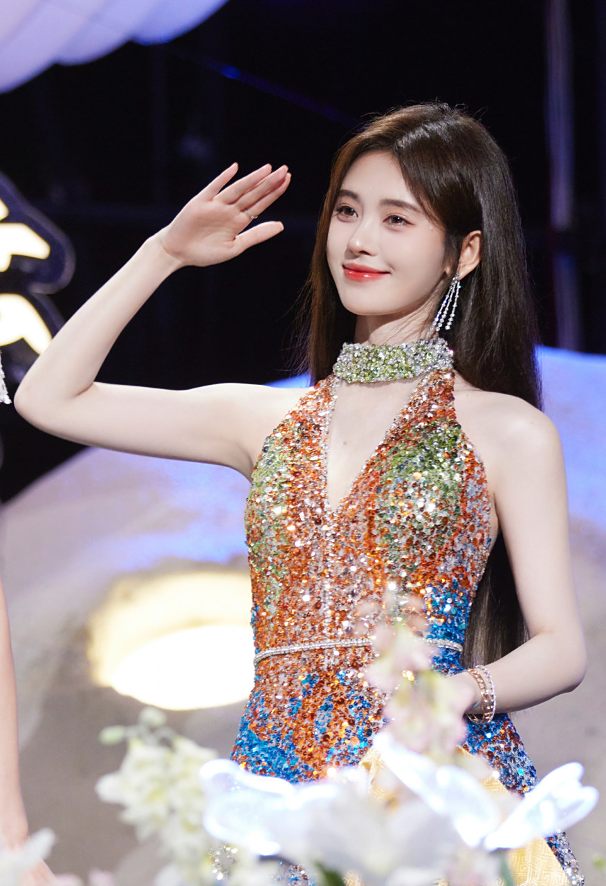 鞠婧祎，多彩梦幻美图