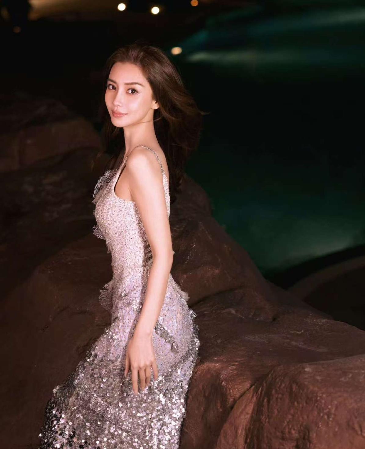 杨颖36岁生日冷清，明星朋友为什么都沉默了？