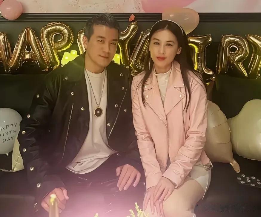 42岁黄圣依巴厘岛度假，又白又瘦美回巅峰期！杨子和俩娃都在日本