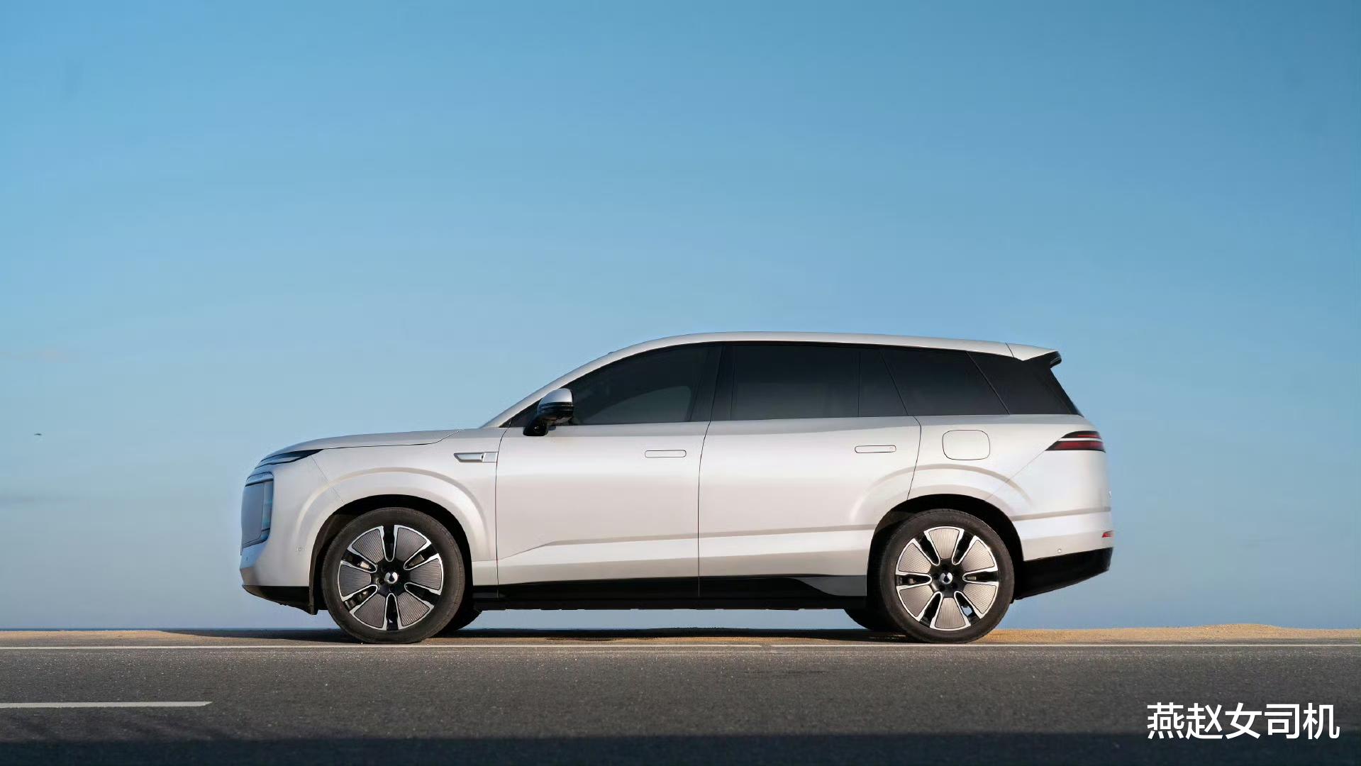 腾势N8L实车曝光,大过问界M8+天神之眼B,三电机925马力+云辇-A