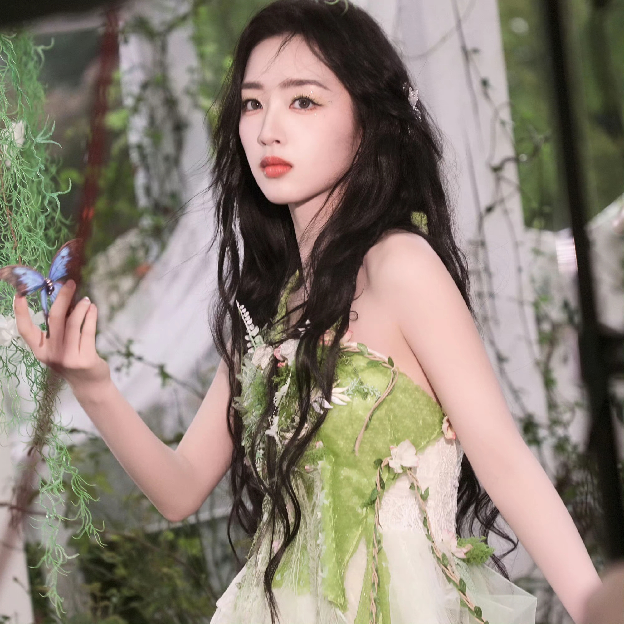 11.10娱乐瓜：王鹤棣 肖战 孟子义 王星越 朱一龙 关晓彤 李昀锐 陈都灵