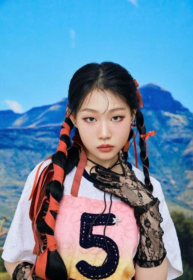 小沈阳女儿韩国出道,被韩媒誉为能力爆表K-pop新人,会三国语言