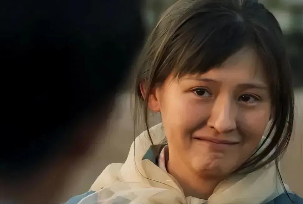 全程瞪眼,表情狰狞,39岁热依扎出手,带来视后“教科书式”演技