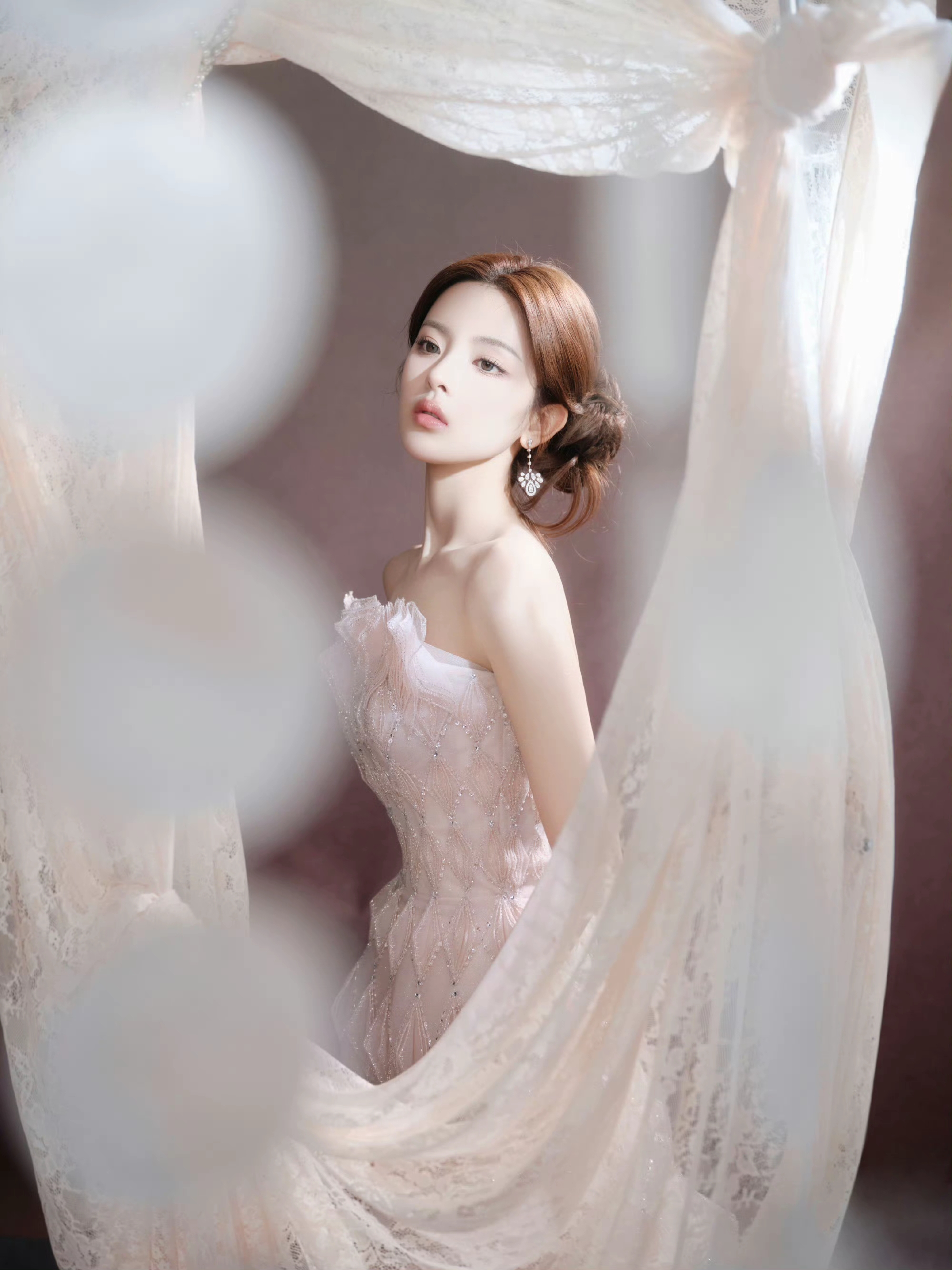 11.10娱乐瓜：王鹤棣 肖战 孟子义 王星越 朱一龙 关晓彤 李昀锐 陈都灵