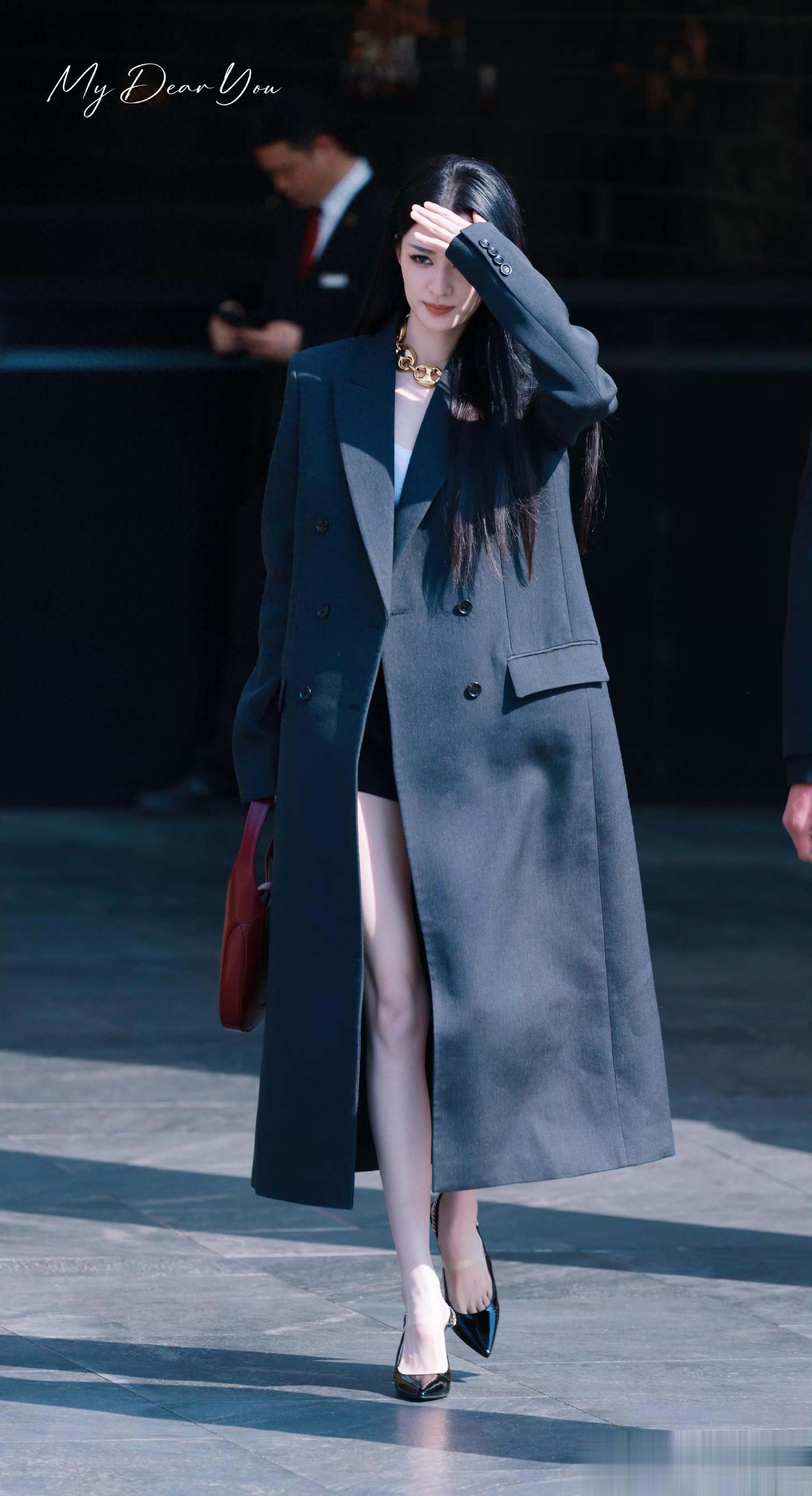 王楚然172黑西装:盘靓条顺,美愈高级