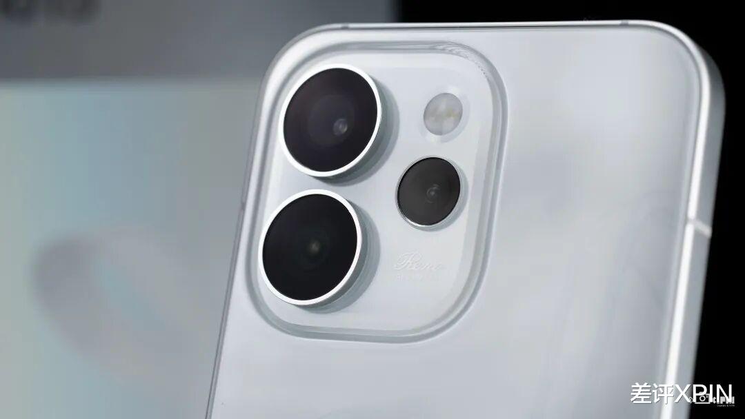 線上被罵高價低配，憑啥這手機(jī)還能賣三百多萬臺？