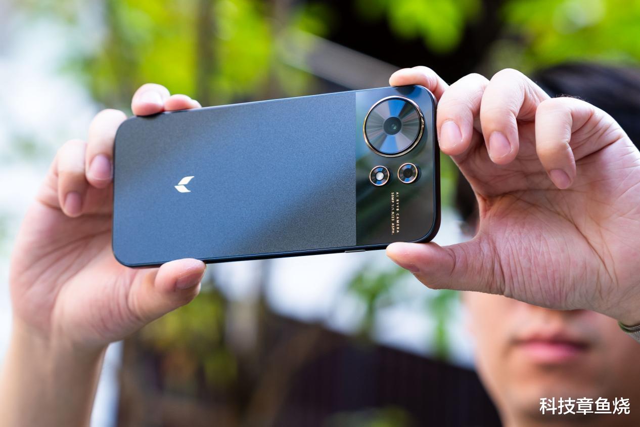 麦芒40体验：AI智联天地，锋芒毕露的全能搭档