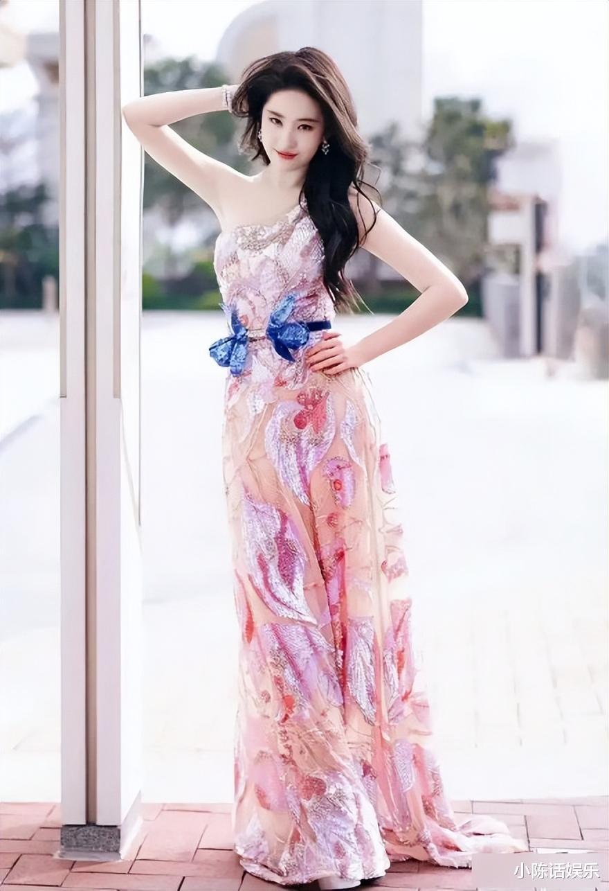 娱乐圈公认的最美TOP10, 第一名果然是她！