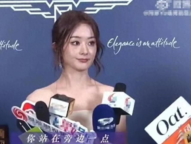 面相变了！看活动上“挂脸”的赵丽颖，何炅评价的含金量还在上升