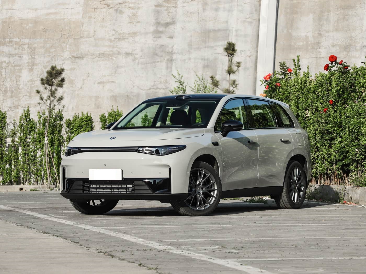 2025粤港澳车展亮相，12.28万起配备激光雷达，纯电/增程两种动力