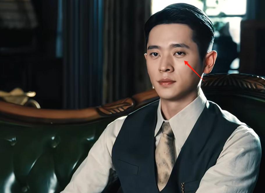 片酬不少拿，演啥啥不行？《足迹》这“戏混子”，看他演戏真别扭