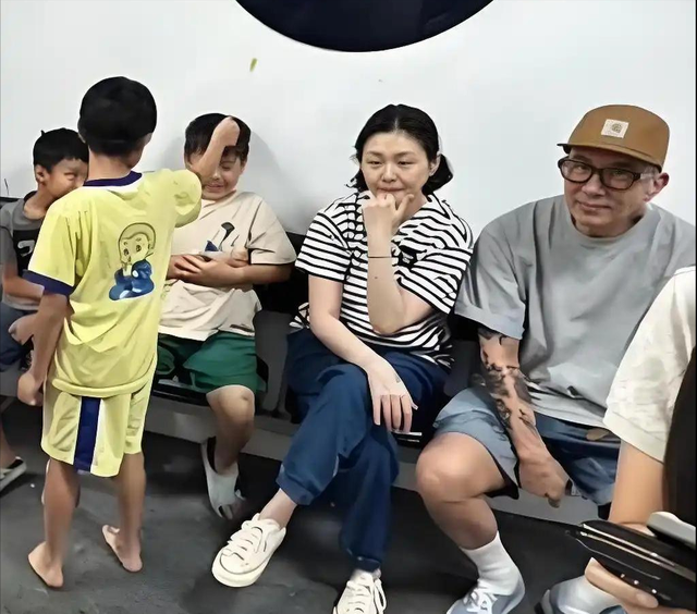 大S生前带娃原生图曝光,比具俊晔憔悴!去世前聊天内容太催泪