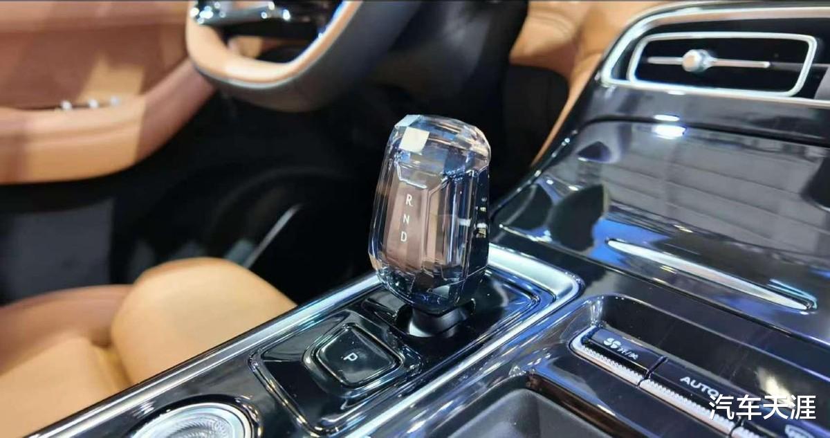 相当有诚意，第四代博越L限时价9.29万元起，哪款最值得买？