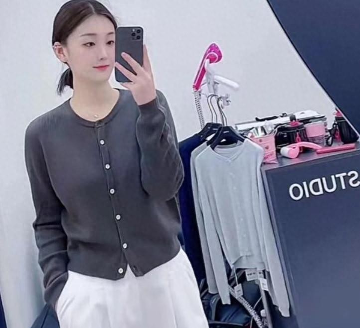 不装了!和朱小伟离婚4年,耗尽人气回心转意的陈亚男,原形毕露