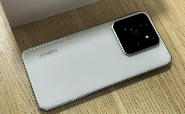 降了2000元，16GB內存+1TB存儲，小米的小屏旗艦應該到了清倉時刻！